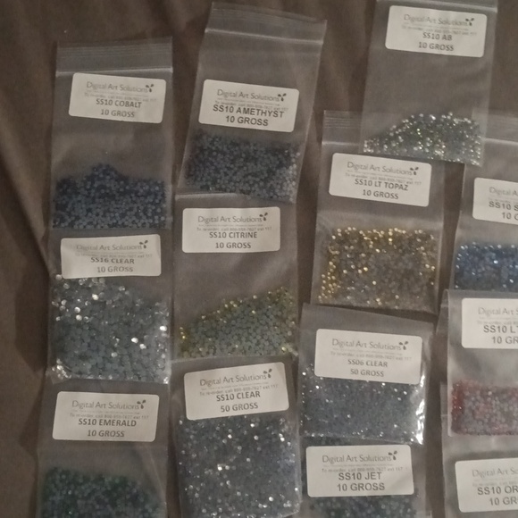 Hotpress rhinestones.  17 packets - Picture 3 of 5